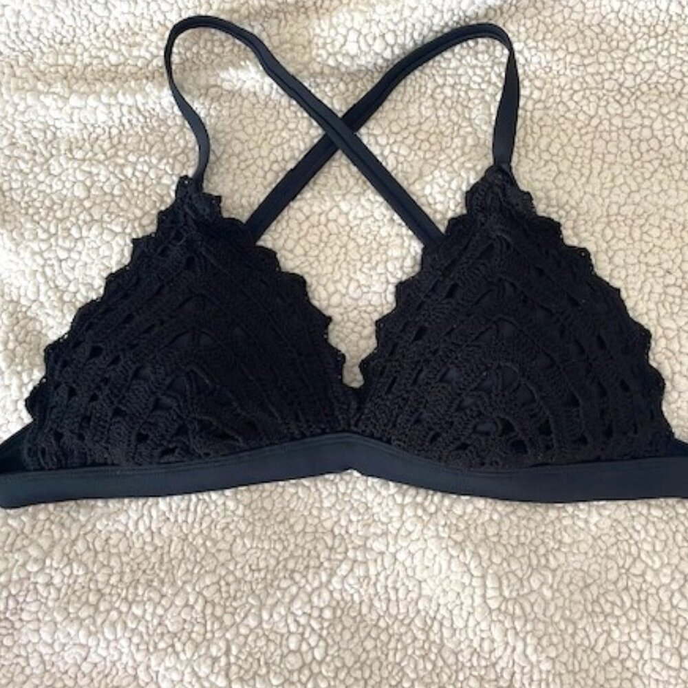 Xhilaration Crochet Knit Bikini Top Black adjustable straps Womens D/DD